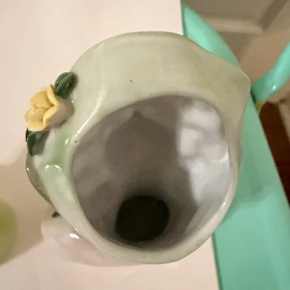 Vintage Lady Head Vases-Set of 2 - Picture 6 of 7